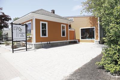 05-20-21 Poppy and Vale food truck patio sign