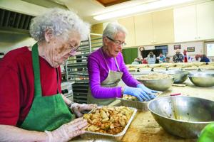 Apple crisp tradition continues for 34th year at the Brown Church