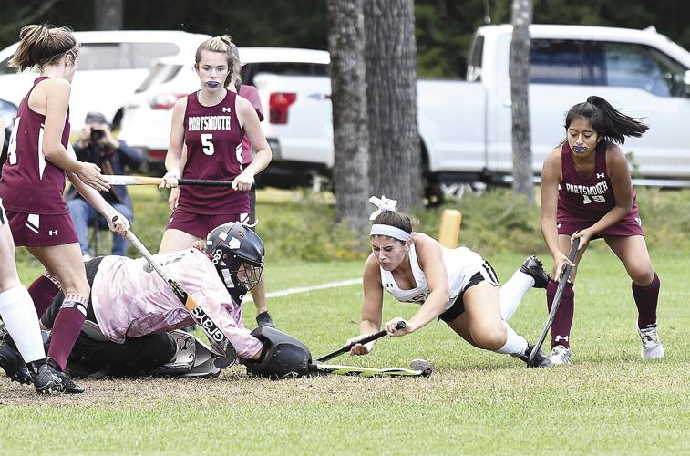 KHS Field Hockey - Tessa Capozzoli diving
