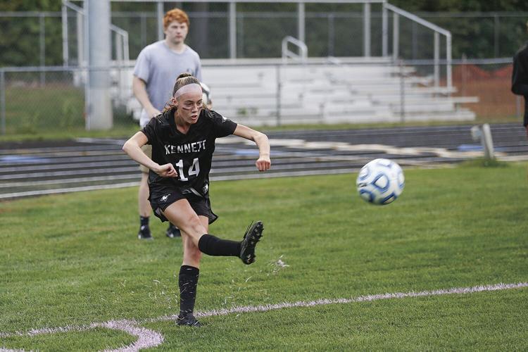 10-09-21 KHS WSOC corner kick