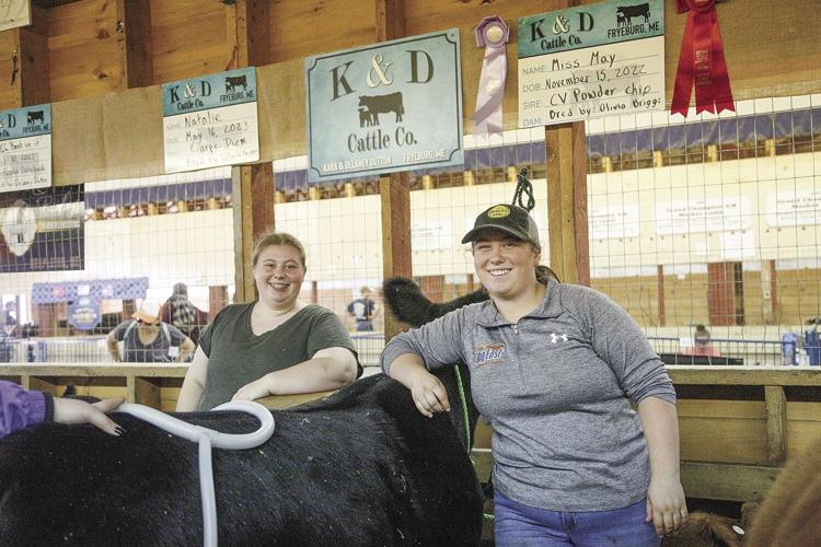 10-01-23 Fryeburg Fair sisters cattle co