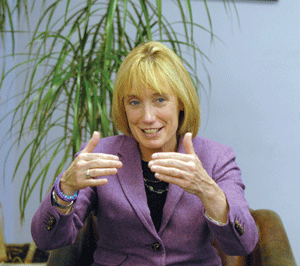 Hassan draws contrasts with Ayotte at Sun