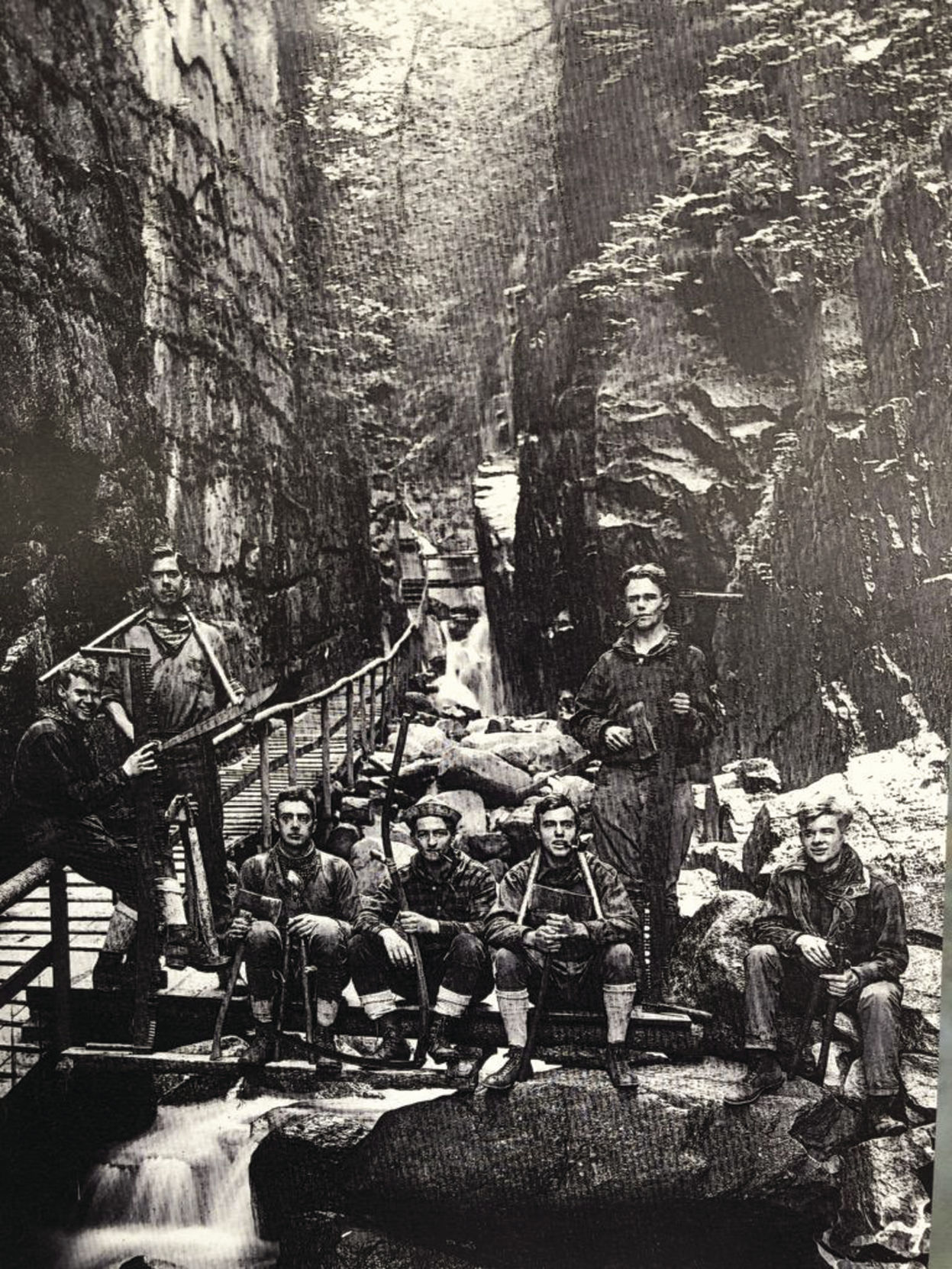 8-31-191924amctrailcrewåç.jpg