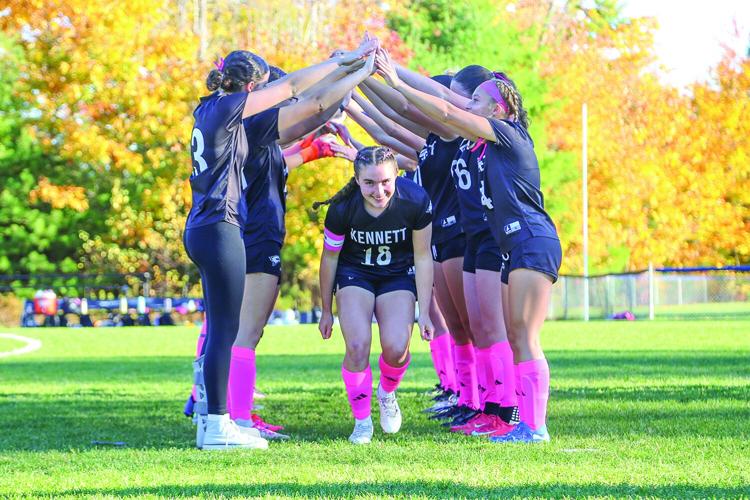 10-21-25 KHS GSOC seniors wiggin arch