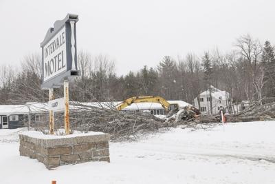 01-16-23 Intervale Tree sign angled