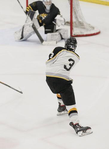 12-28-23 Peter Hall Hockey lopashanski goal