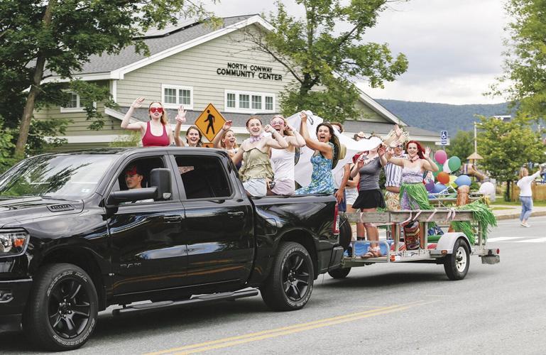 06-10-22 Kennett Karavan big cheers wide