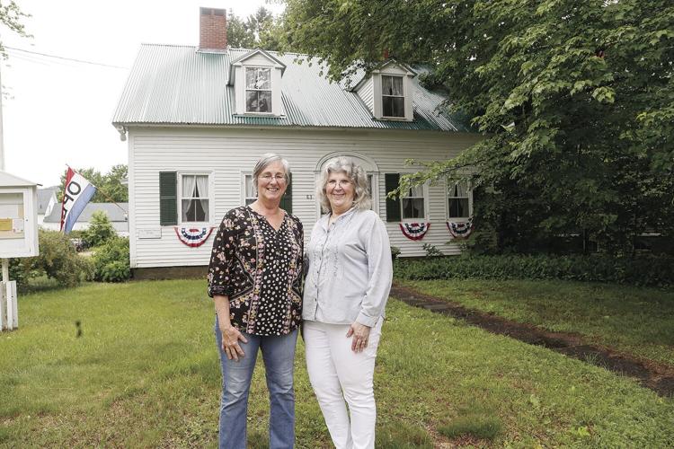 06-12-24 FHS Vets june and nancy outside
