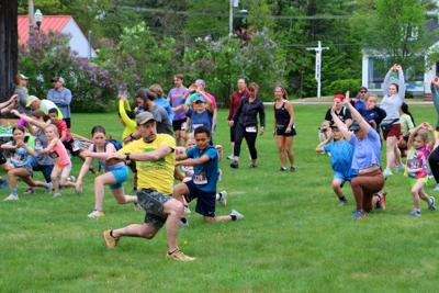 Bob Hill leads pre-race stretches