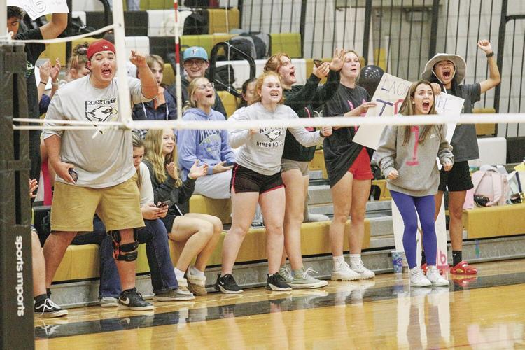 10-05-22 KHS VB fans cheer