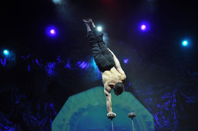 Just Don't Fall: The passions and pitfalls of making Portland a nexus for new circus