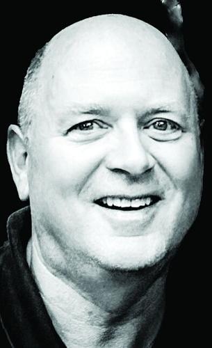 AE w35 dac Publicity headshot.tif