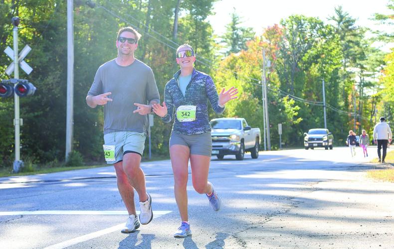 09-21-25 North Conway HalfM-5K pair wave