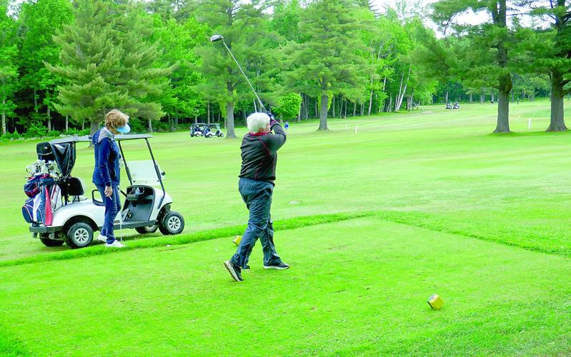 The Golf Column - White Mountain Seniors - Cindy Schieman drive