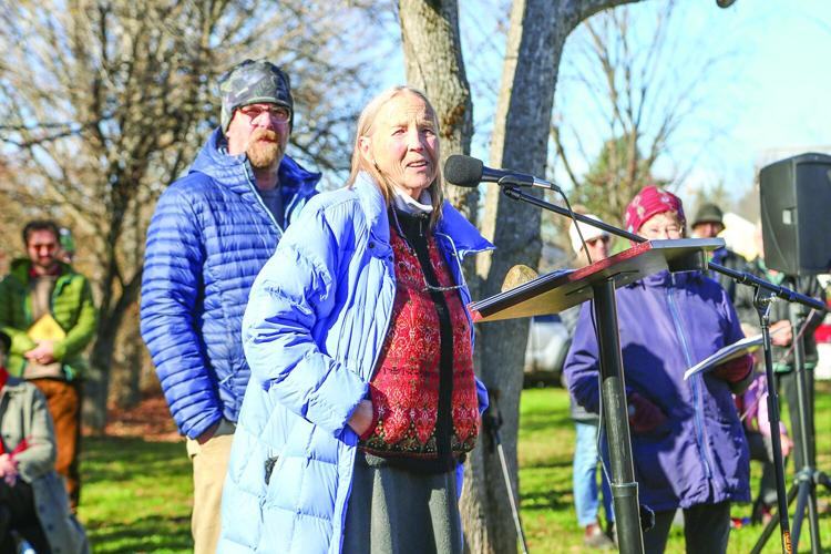 11-15-25 Chinook Statue speaker artists medium