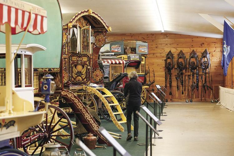 09-29-21 Wagons walking wide