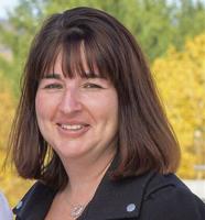 RE/MAX honors local agent for outstanding business performance