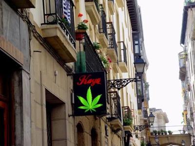 cannabis cafe