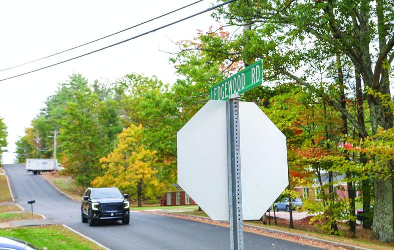 10-15-25 Ledgewood Rd road sign medium