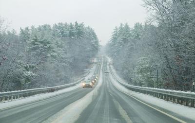 11-09-25 Snow east main st