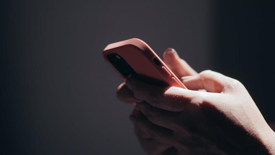 pexels-kindelmedia-7054500