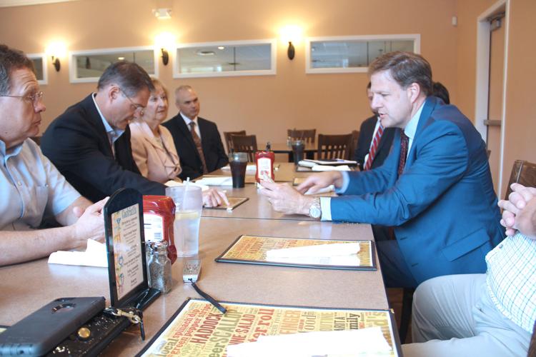 Governor comes to Berlin to discuss city's fiscal