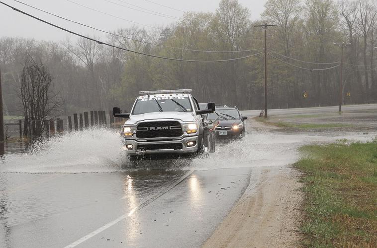05-01-23 Flooding W Side S driving through tightest