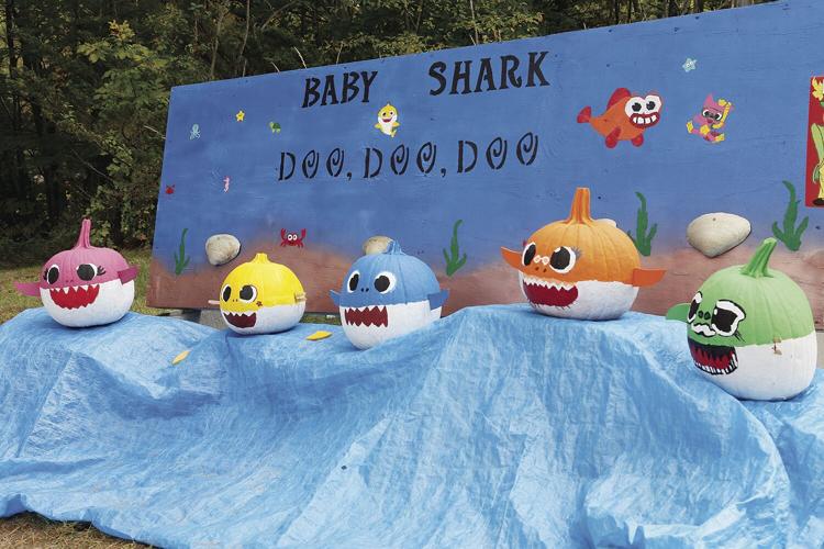 10-05-21 Pumpkins nordic village medium