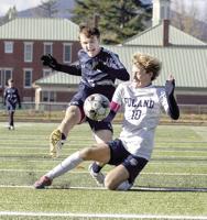 First-half blitzkrieg propels Raiders to 7-0 win