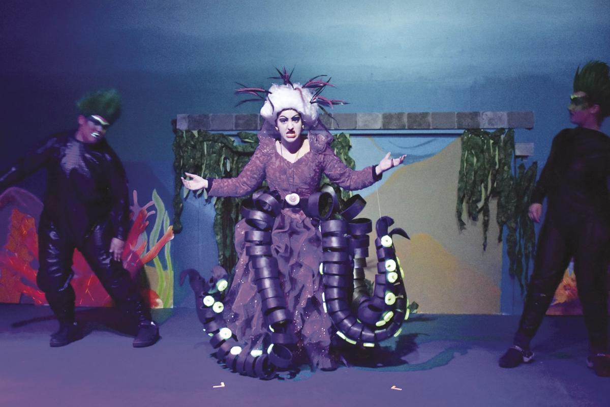 Review M D Presents Splashing Good Little Mermaid Theater Dance Conwaydailysun Com