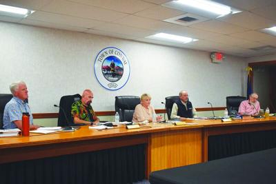 Conway Selectmen 81925