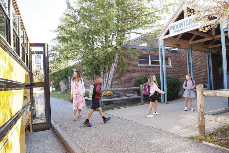 09-03-24 First Day Mtnside nutting greeting