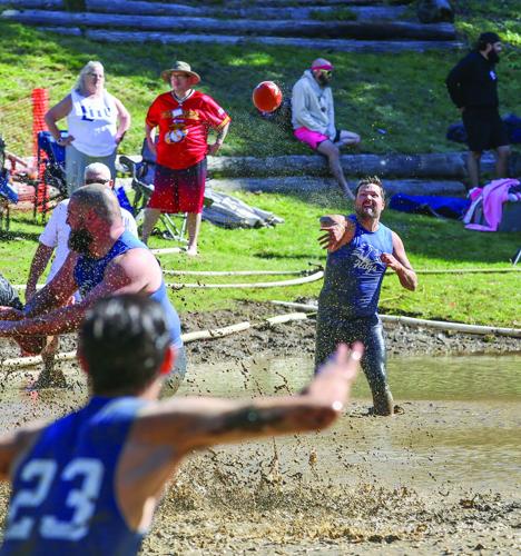 09-11-26 Mud Bowl wagner throw vertical