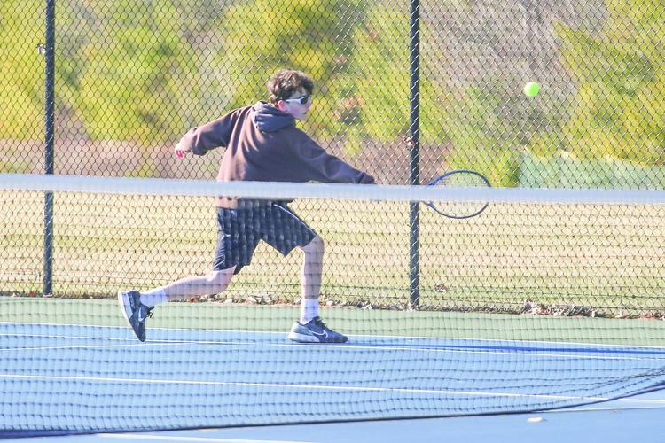 04-08-26 KHS BTennis macomber reach