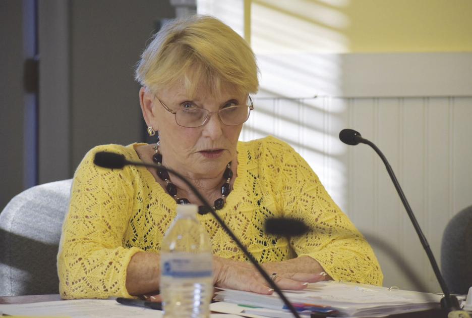 Selectmen vote to revisit rec program at middle school