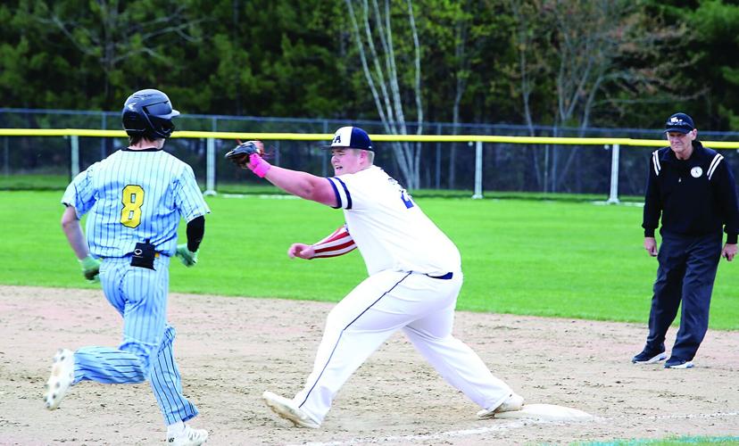 FA Baseball - Richard Massey at first