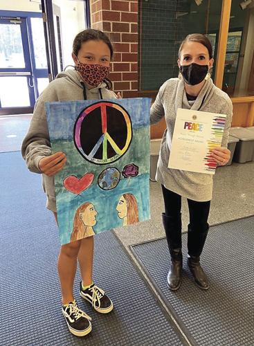Peace Poster Contest - Giovanna Cook-Buell ans Aimee Frechette
