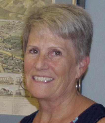 Town manager Vallee to retire in 2023