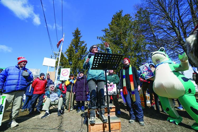 03-28-26 No Kings singing low