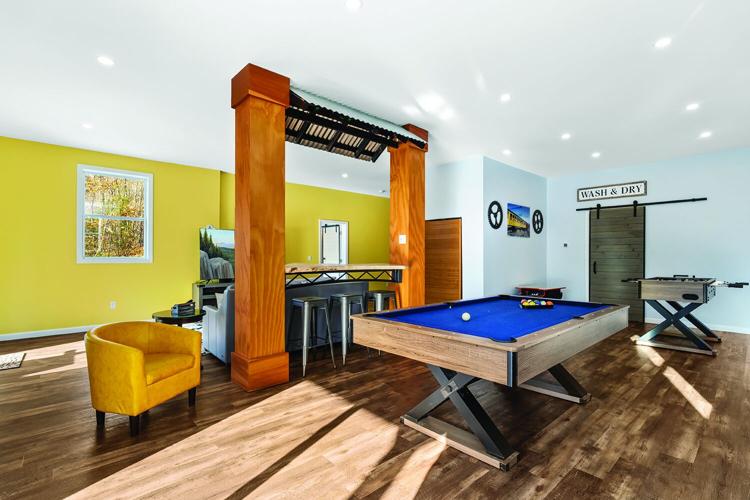 17 Highwoods Drive in Bartlett rec room