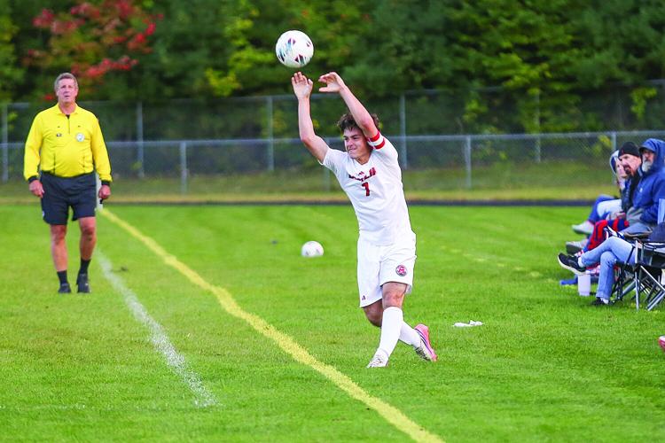 09-22-26 KHS-Berlin BSOC charron throw-in