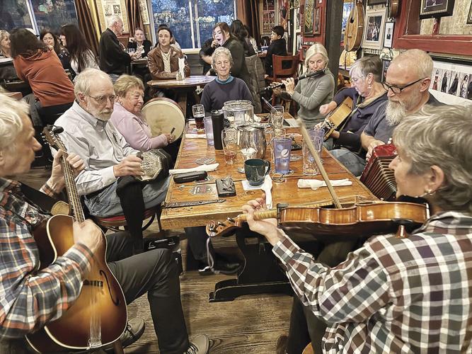 Valley Voice - May Kelly's Irish Cottage sessiun