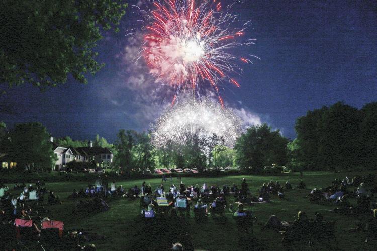 07-02-22 Jackson Fireworks finale 1