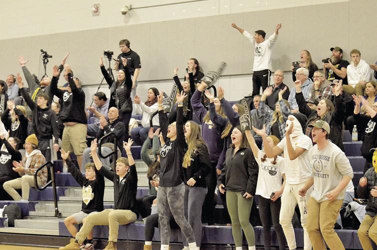 KHS Girls Hoop - semifinals - fans celebration