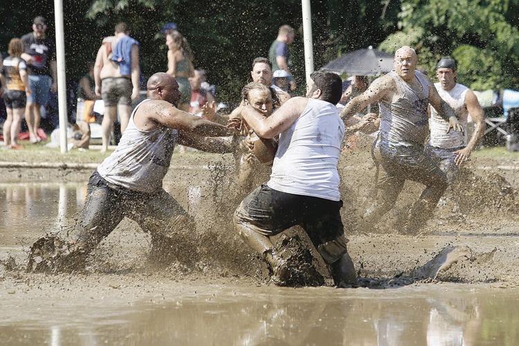 09-09-22 Mud Bowl sandwiched