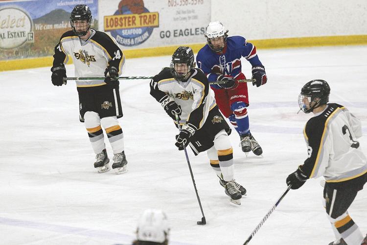 12-07-22 KHS Hockey shaw medium