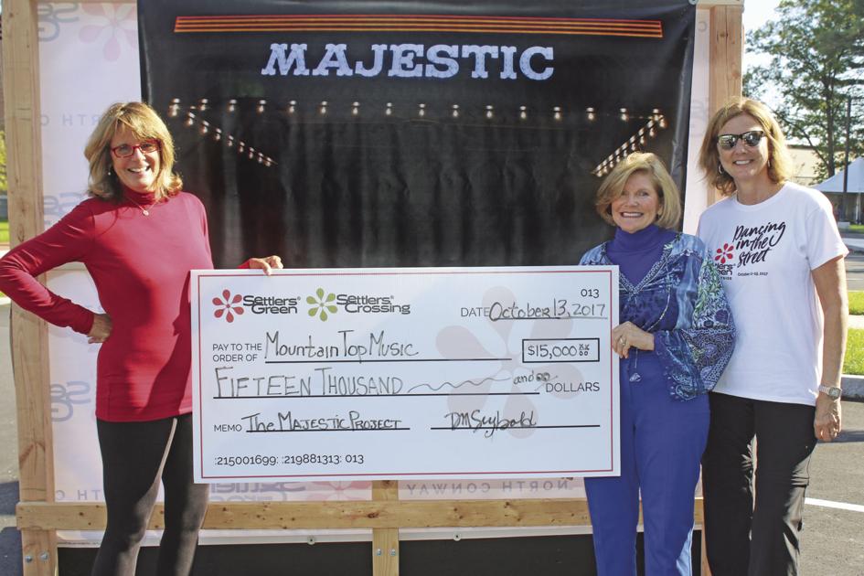 Settlers Green gives Mountain Top Music $15,000 check