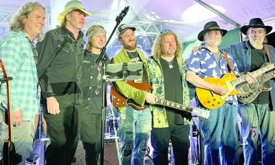 CL w47 The-Peacheaters-pic