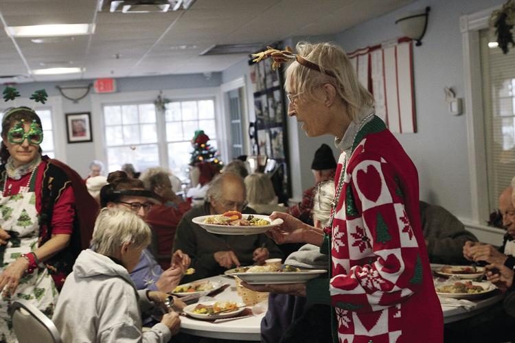 12-15-22 Gibson Christmas Lunch carrying plates side