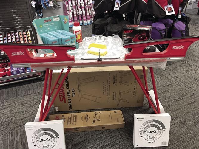 Nordic Tracks - portable wax bench
